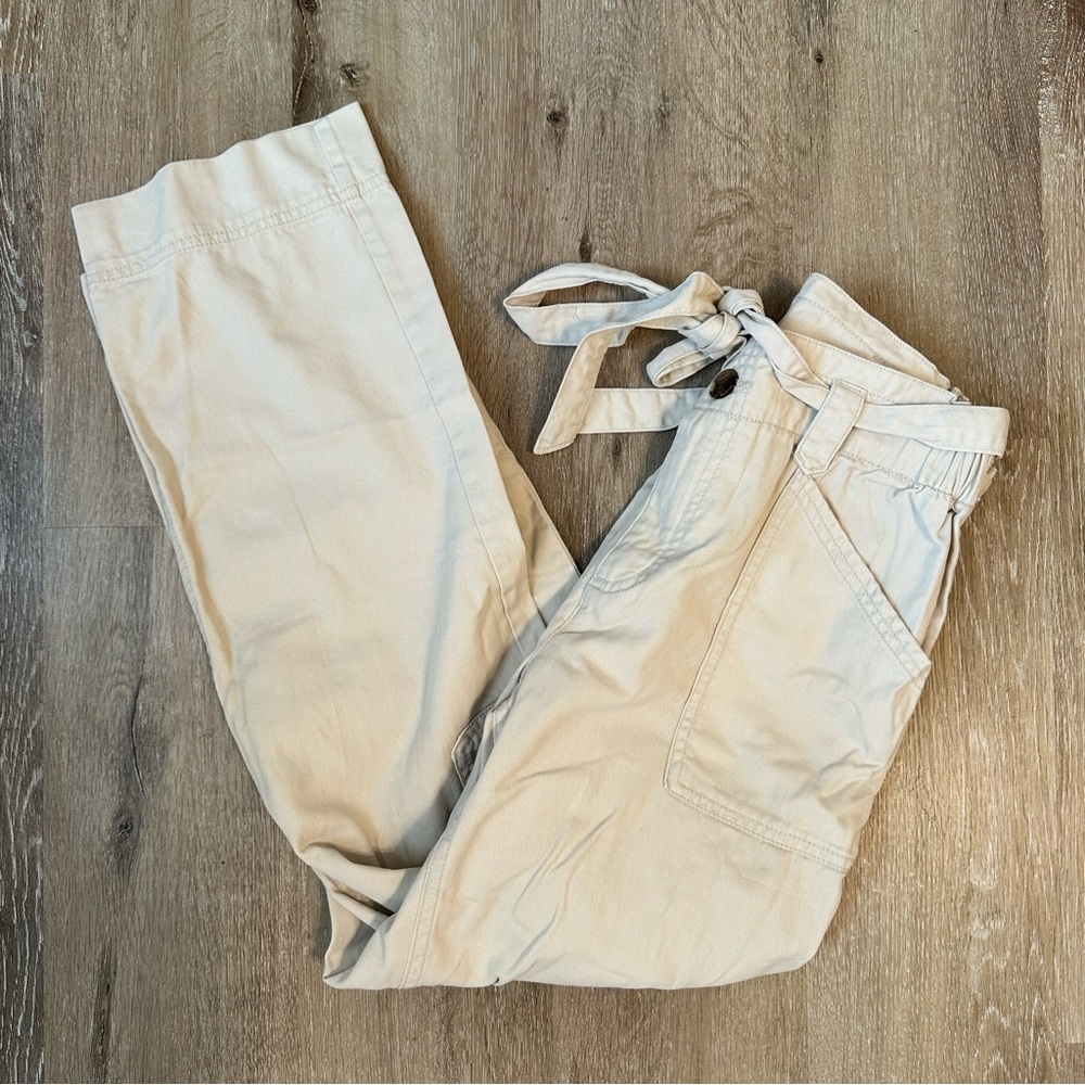 Old Navy Women's Cream Straight Leg Pants